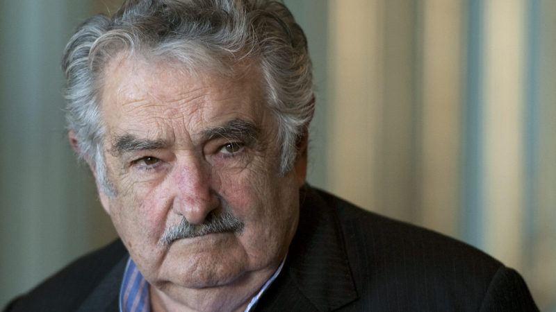 Бившият президент на Уругвай: На Запад ограбват средната класа чрез финансови афери