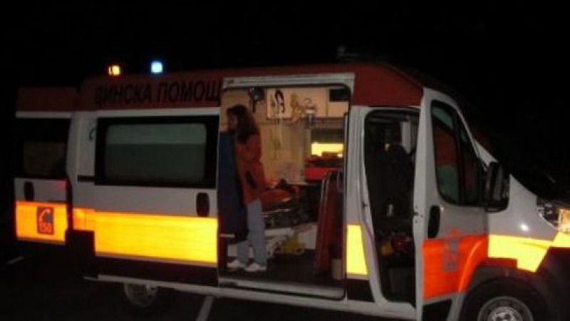 Ужас! Кола влетя в къща в Пловдив и спука газопровод