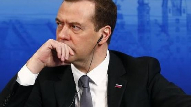 Медведев: Отношенията на Русия и Запада навлязоха в нова Студена война 