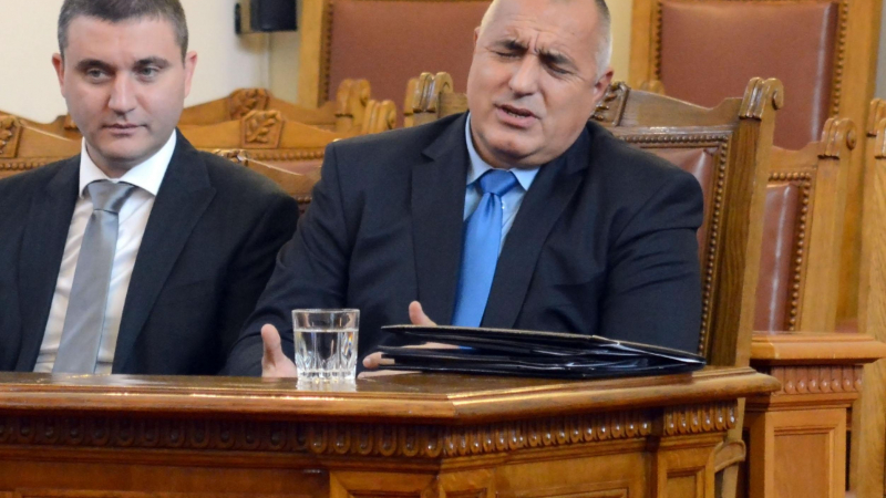 Борисов спира още големи обществени поръчки за стотици милиони 