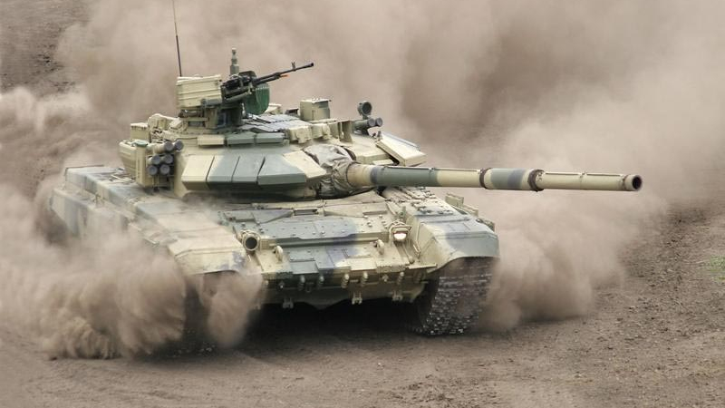 Le Monde: Брониран юмрук от танкове Т-90 &quot;Владимир&quot; се е насочил към джихадистката столица Рака  