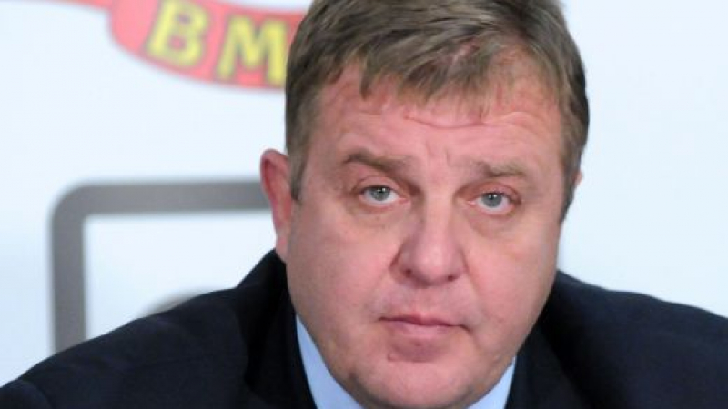 Каракачанов: Няма мърдане, връщането на казармата е неизбежно – готвя закон!