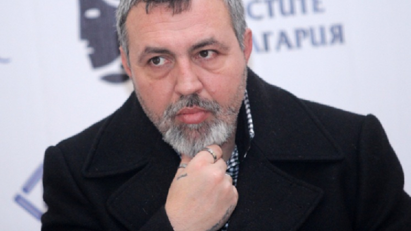 Скандал в гилдията: Актьори от Народния театър искат оставката на Христо Мутафчиев