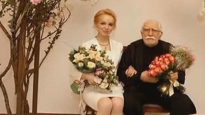 Тайно: Именитият актьор Армен Джигарханян мина под венчило с млада булка (СНИМКА)
