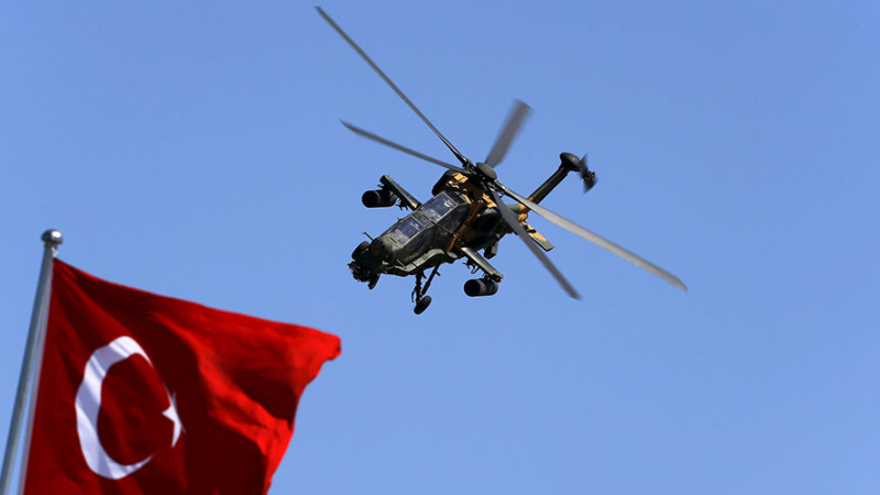 Ексклузивно! Свален е турски боен вертолет при бомбардиране над Ирак 