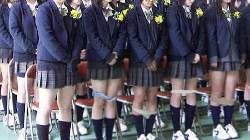 Не пускат японки без гащи в училище 