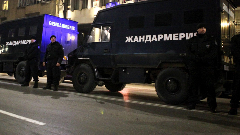 Сигнал до БЛИЦ: Почерняло е от полиция и в „Симеоново” и „Драгалевци”! Има и жандармерия