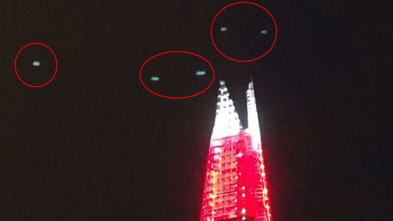 Изумително! Пет НЛО наблюдават Лондон 