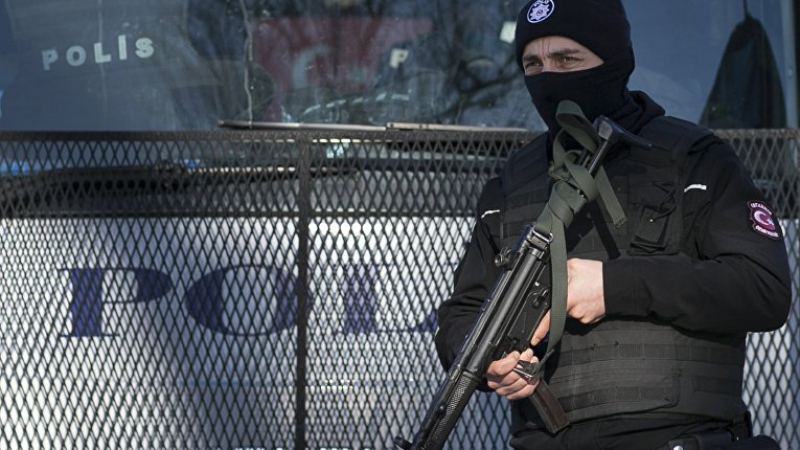 Турската полиция издирва потенциална терористка-смъртница от Русия