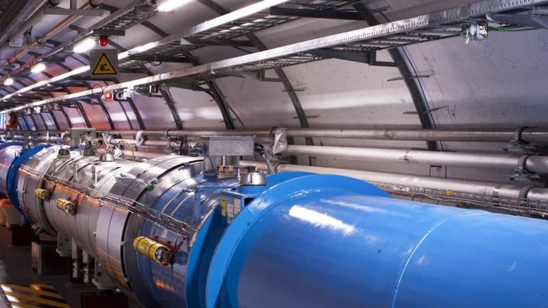 В Големия адронен колайдер засякоха частица по-тайнствена от  Хигс бозона