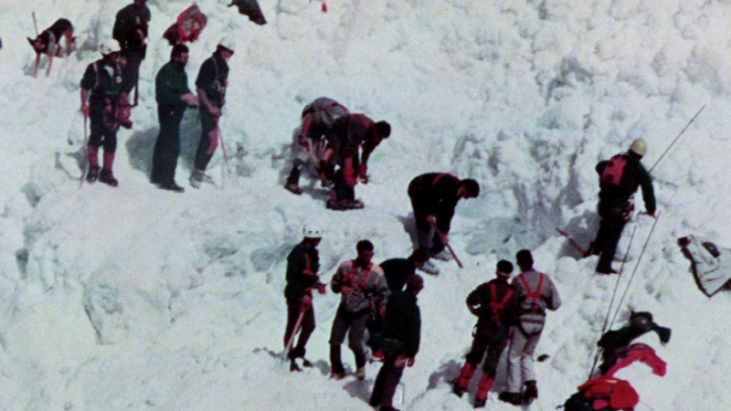 Трагедия! Шестима алпинисти загинаха при лавина в италианските Алпи