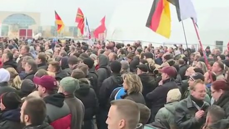 Над 3000 души се събраха на протест срещу Меркел в Берлин 