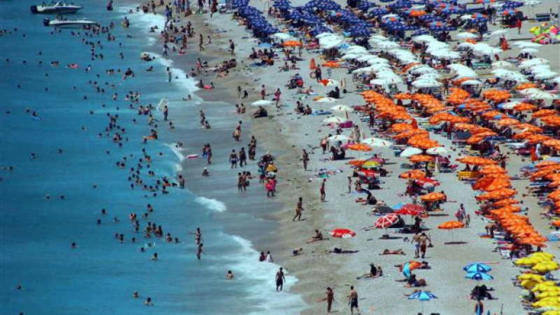 Драстичен отлив: Турция губи 15 милиона туристи за година въпреки евтините пакети