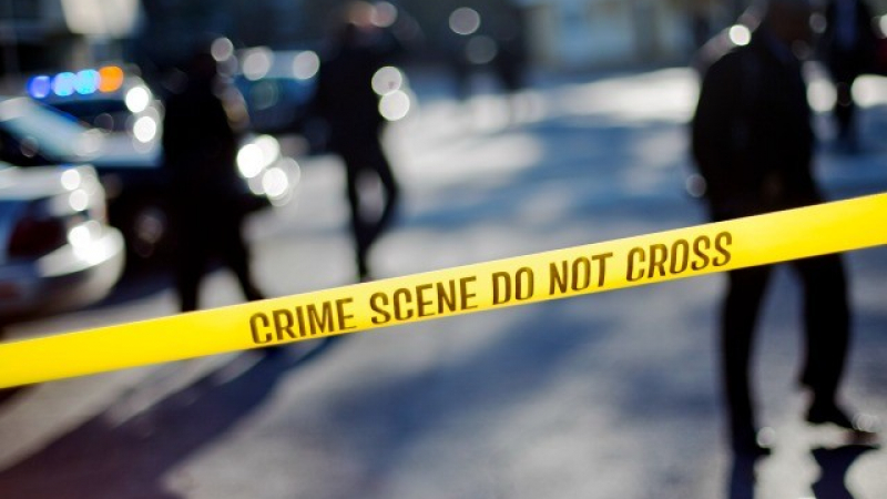 Трима полицейски служители са ранени при престрелка в Чикаго