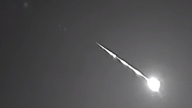 Гигантски метеорит прелетя над Лондон (ВИДЕО)