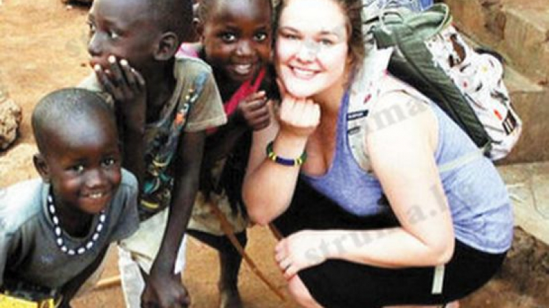 Третокурсничка от АУБ заряза лукса, избра да кара стажа си сред пясъците на Уганда