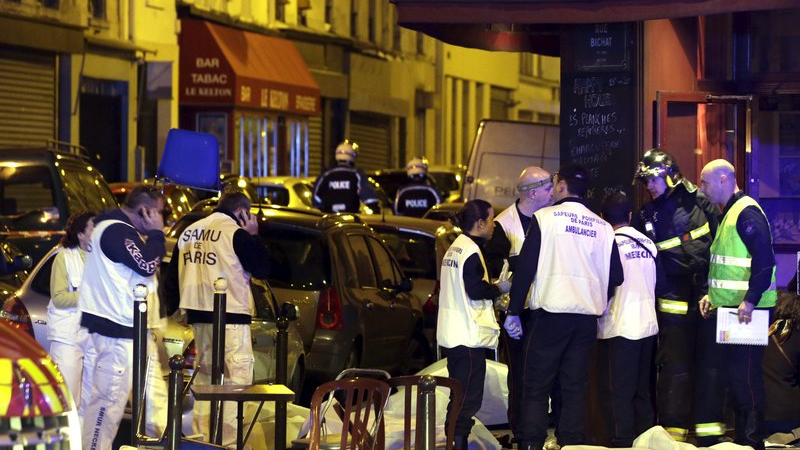 Установено: Бомбите за парижкия атентат направени от... дамска козметика  