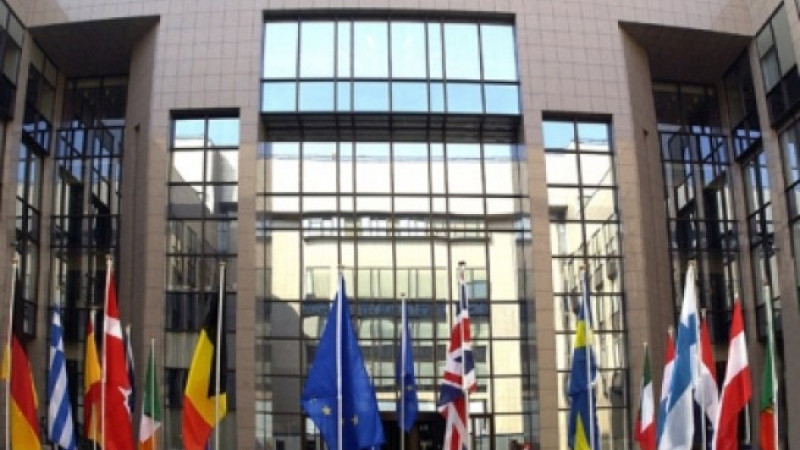 Холандия свиква среща на Съвета на ЕС за обсъждане на атентатите в Брюксел