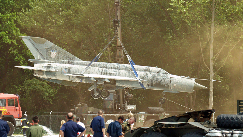 Украйна пробутала на Хърватия фалшиви изтребители МиГ-21