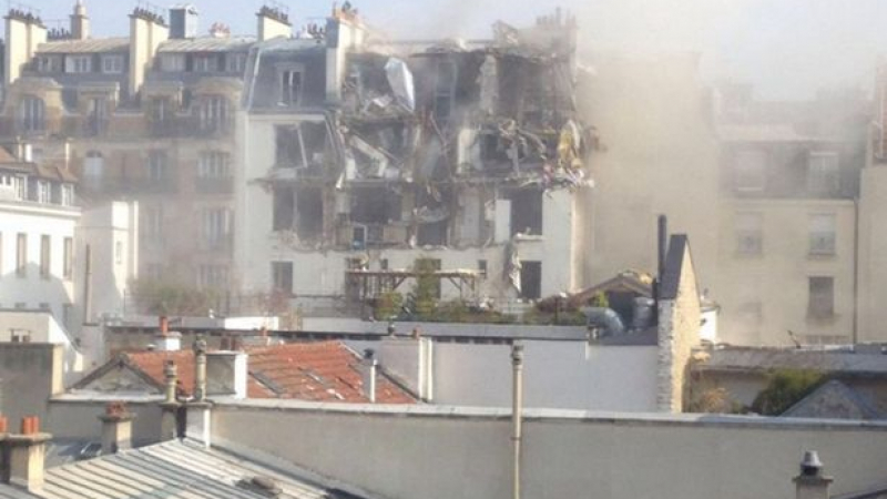Извънредно! Взрив разтресе центъра на Париж  (СНИМКИ/ВИДЕО)