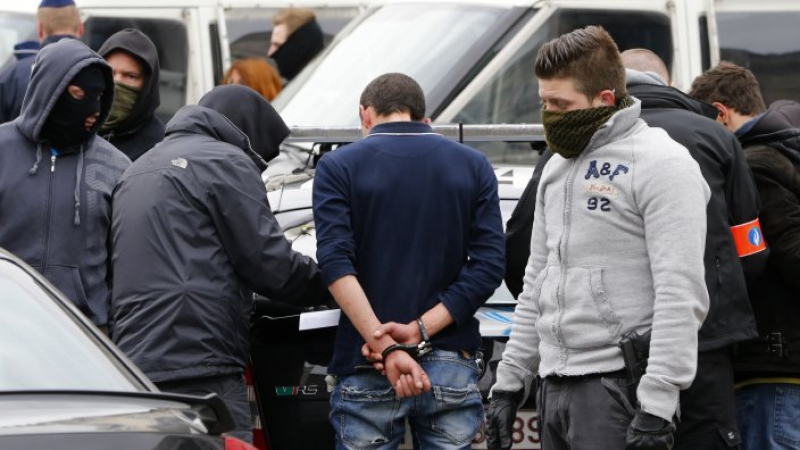 В Брюксел полицията пак се нахвърли срещу антиимигрантска  акция (ВИДЕО)