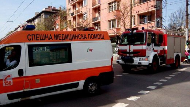 Първо в БЛИЦ: Страх и паника на Петте кьошета в центъра на София, районът е отцепен (СНИМКИ/ВИДЕО)
