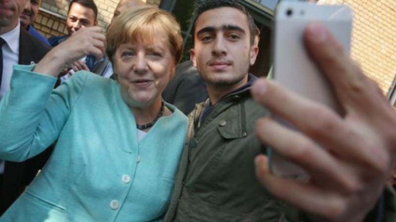 Германски социолог към Меркел: Признай си и кажи - Не мога сама!
