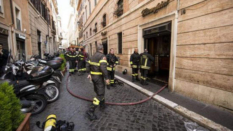 Мощен взрив избухна в кафене в сърцето на Рим, има загинал (ВИДЕО)