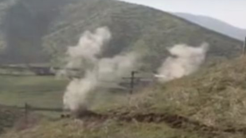 Азербайджан обстрелвал град Мартакерт в Нагорни Карабах с установки „Град“