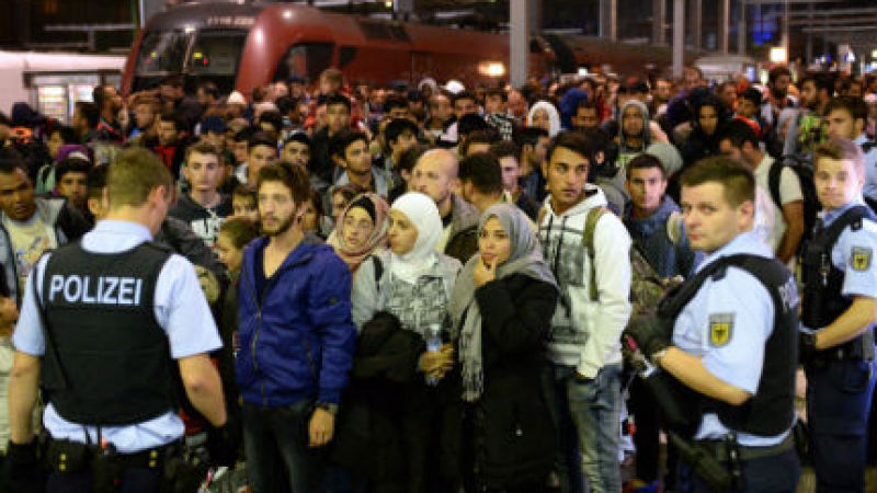 Нерегистрираните мигранти в Германия били 500 000