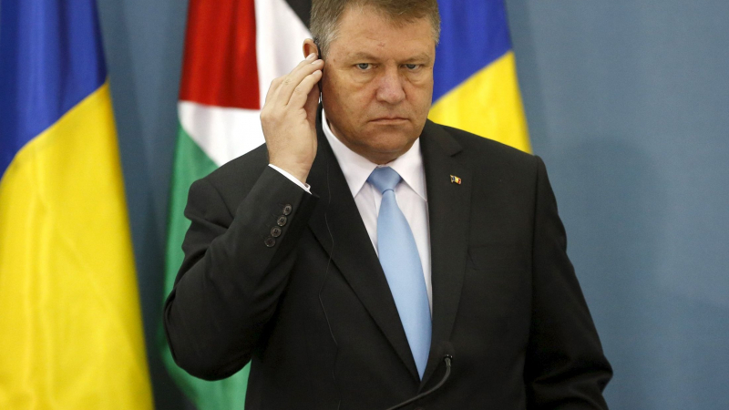 Румънския президент отзовава посланика в София