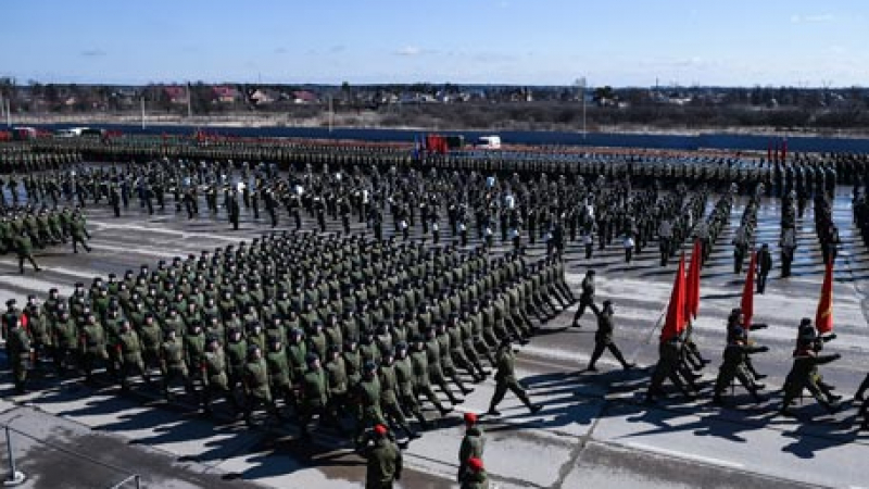 Грандиозно: Над 40 хиляди руски военни ще участват в парадите на 9 май по случай Победата