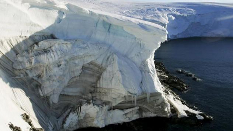 Спътници на ESA засякоха апокалиптично явление край Антарктида