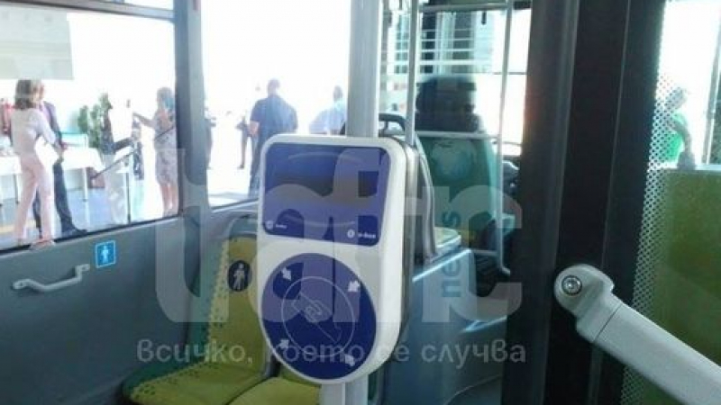Пловдивчани избухват в неистов смях, когато се качат в този автобус