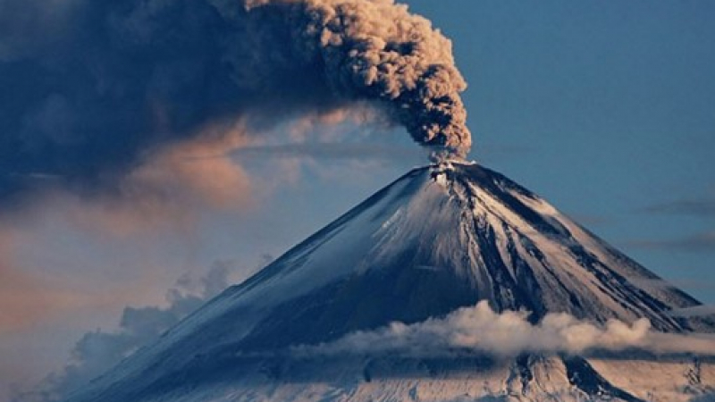 Активизира се най-големият вулкан в Евразия