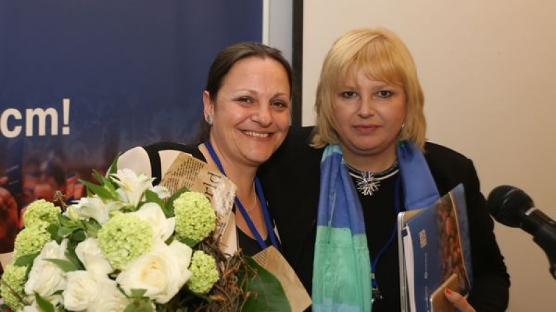 Мария Капон сдаде Единната народна партия на Валентина Василева