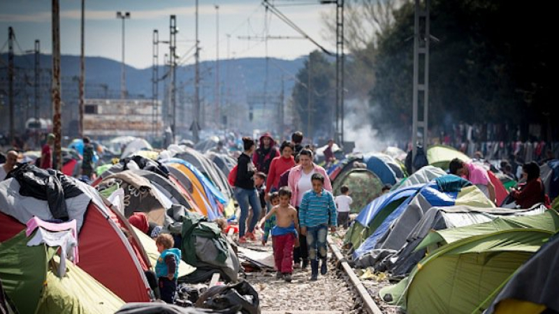 Полицейски автобус е сгазил бежанец до лагера при Идомени
