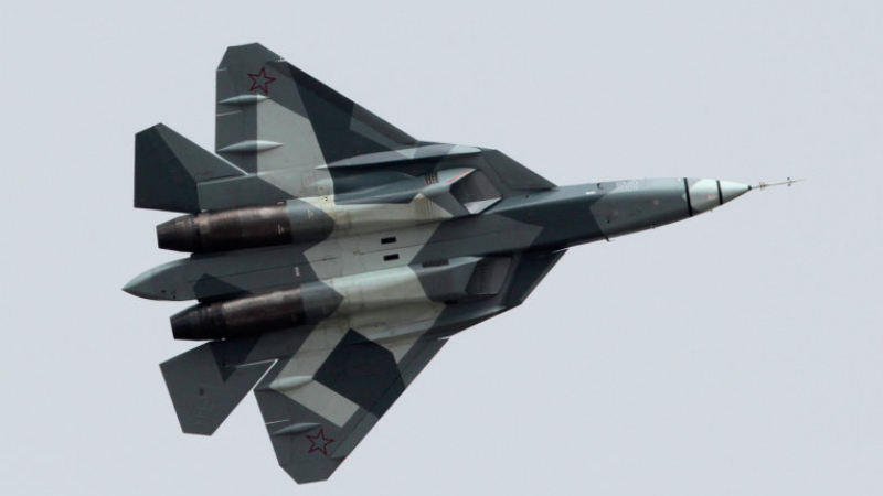 Страшилище в небето: Новият руски изтребител Т-50 идва въоръжен до зъби!
