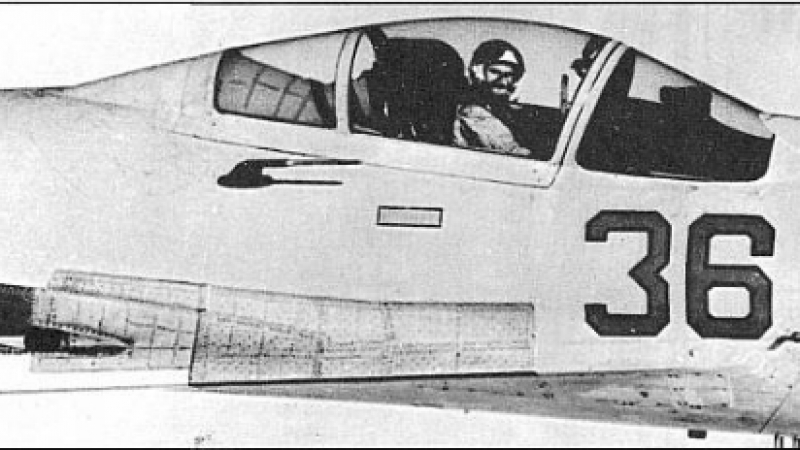 Как съветски пилот се „изпика” върху американски самолетоносач и върху разузнавателен самолет