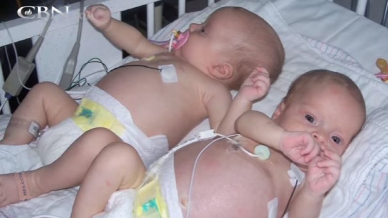 Чудото, което излекува сестрички-близначки от рак (ВИДЕО)