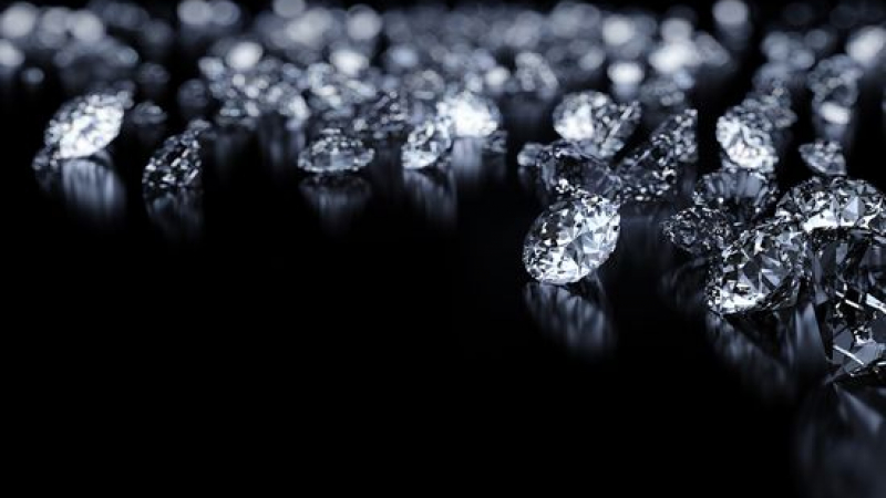65 компании за диаманти лъснаха в панамските документи