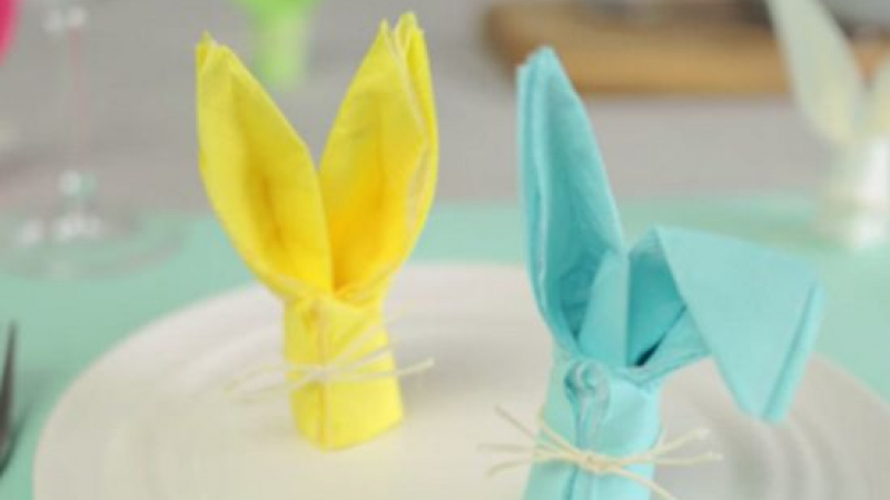 Свежа идея! Великденският заек изгря и от салфетки (ВИДЕО)