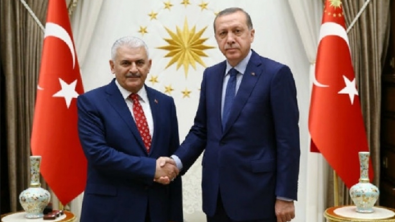 Бъдещият турски премиер представи новото правителство