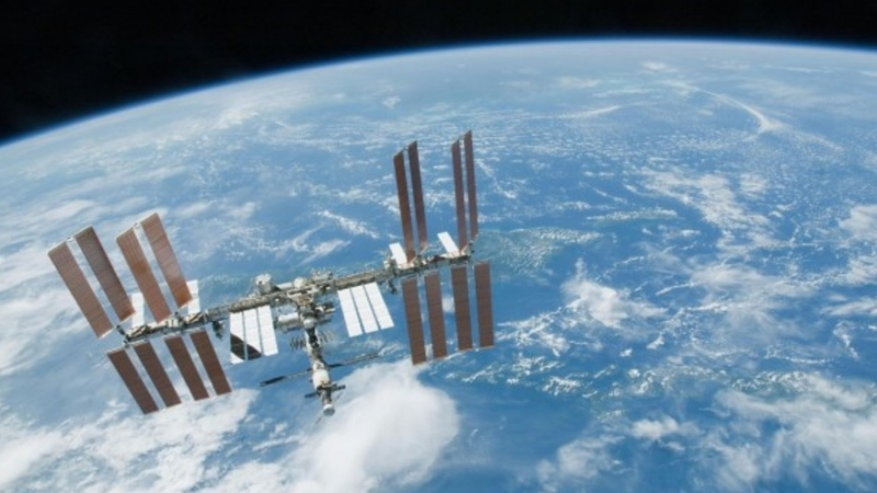 Космическа комуникация: "Фейсбук" и НАСА организират видео чат с астронавти на МКС