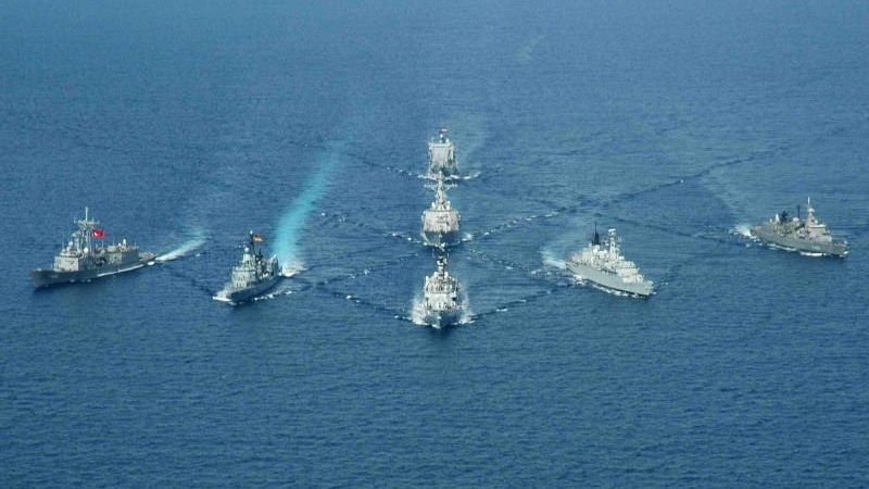 НАТО поема контрола в Егейско море