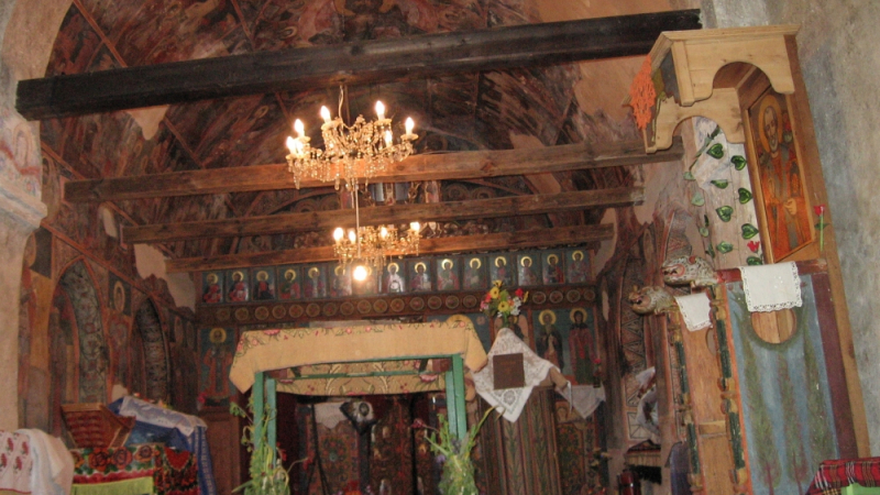 Древен православен храм в Долна Вереница крие неподозирани тайни - има изрисуван зодиак