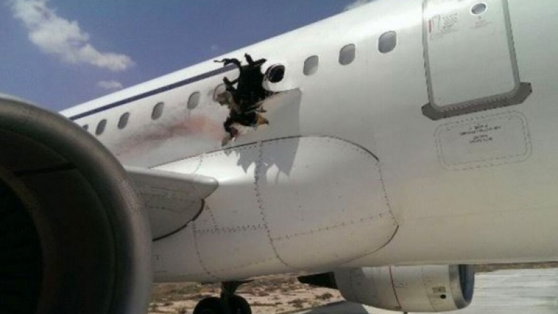 Виновните за експлозията на сомалийския самолет получиха доживотни присъди
