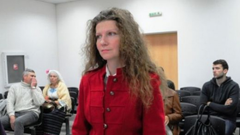 Не ѝ се получи! Девствената поетеса Албена окончателно изгуби делото срещу поета Славов