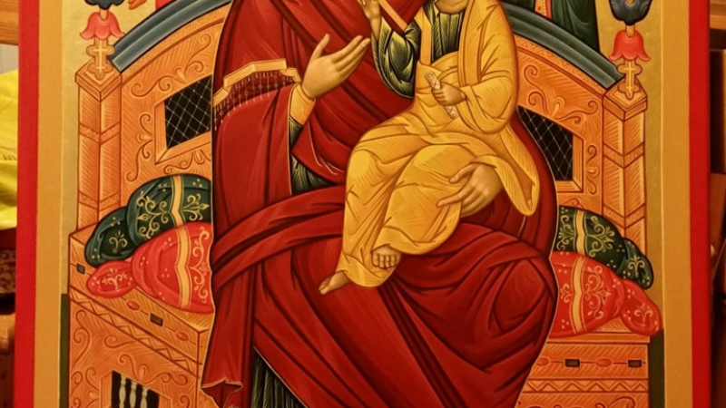 Малки истории от ателието на иконописеца: Мария – на четка разстояние от Него