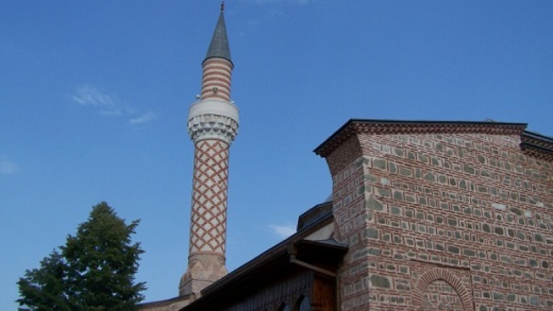 Германия следи 90 джамии, рискът от атентат е висок